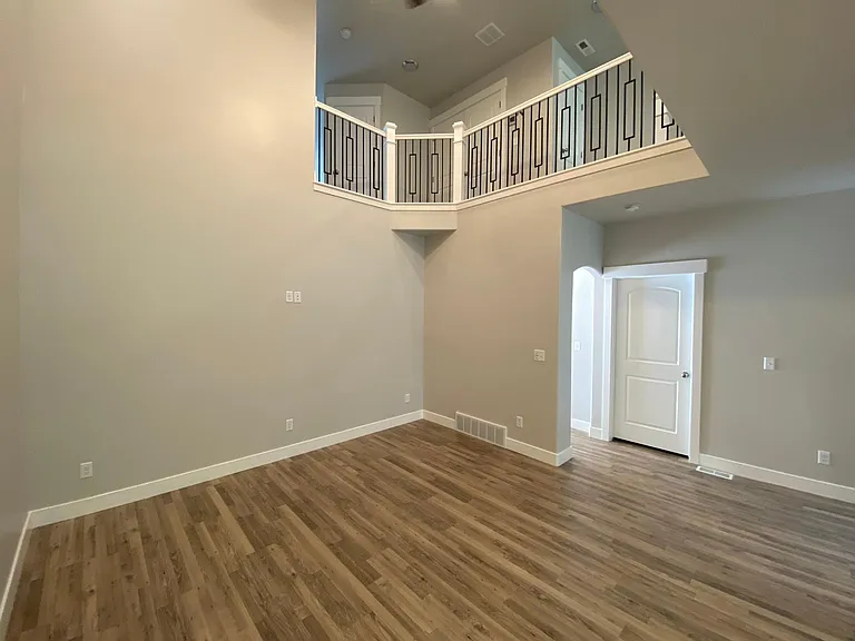 407 N 360 W — Photo 5