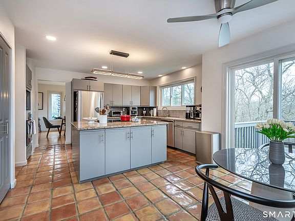 4th image of 12 Silver Hill Road