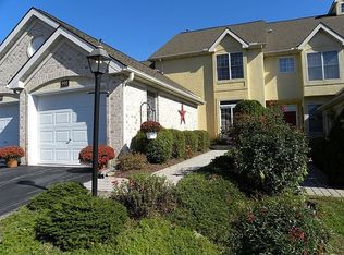 902 Rivergate Ct, Millersville, PA 17551