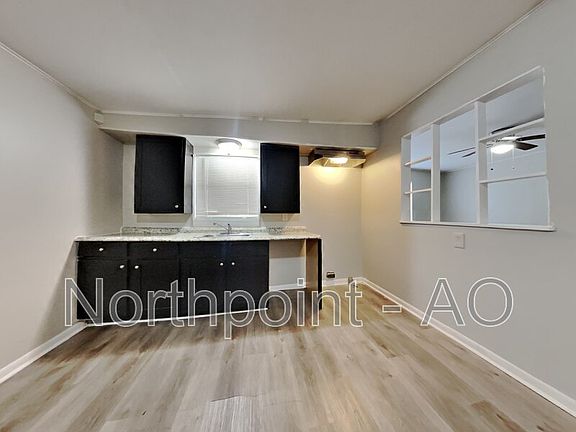 5th image of 2052 W 12th St