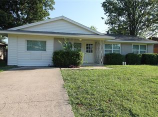 139 W Cherry Point Dr, Dallas, TX 75232