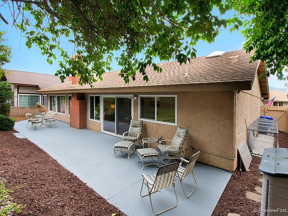 4th image of 1332 El Corral Ln