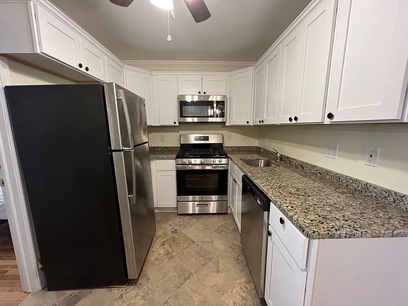 3rd image of 214 W Ann St