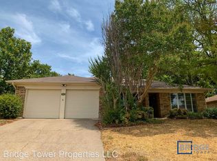 405 Live Oak Dr, Euless, TX 76040
