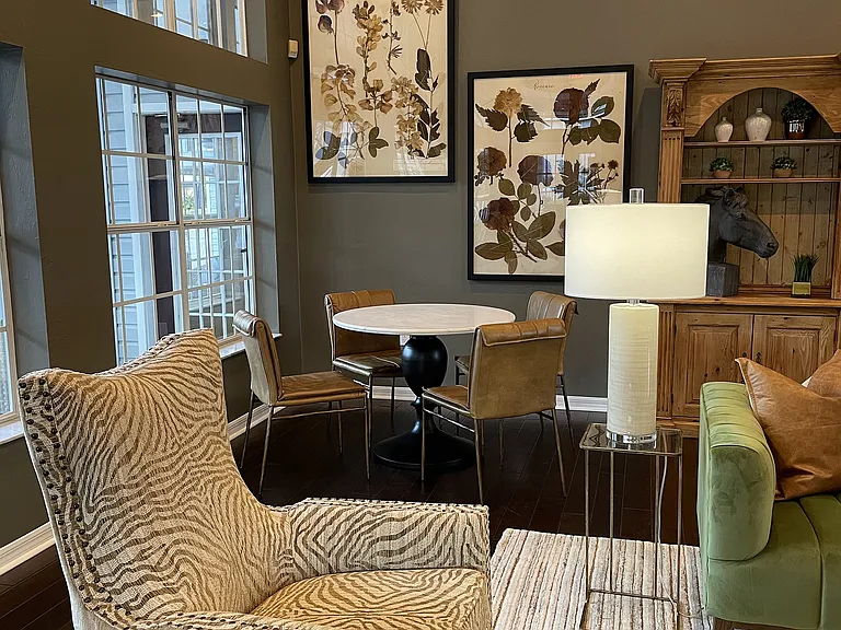 Huntington Lakes Apartments — Photo 8