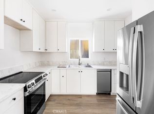 7044 White Oak Ave #A, Van Nuys, CA 91406