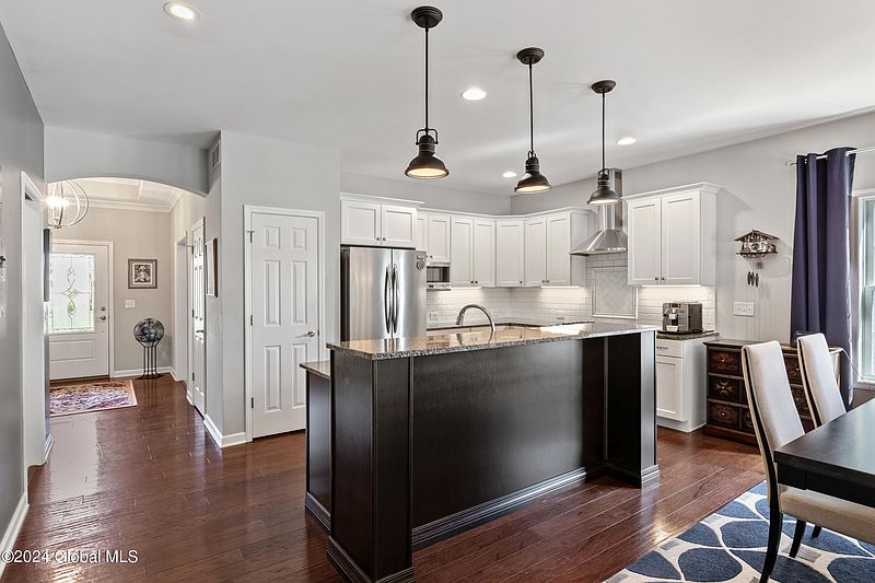 5th image of 29 Somerset Drive