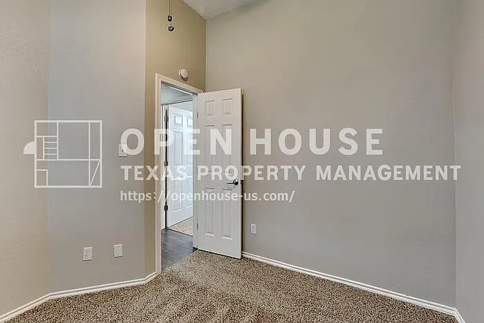 8708 Pedernales Trl — Photo 19