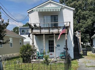 219 Lossing Ave, Colonial Beach, VA 22443