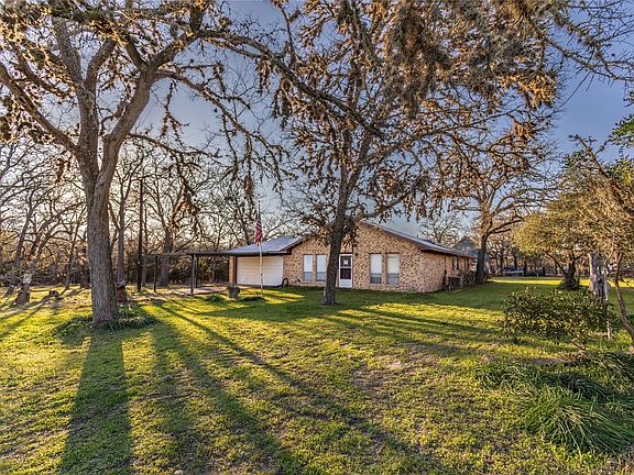 4th image of 125 Forrest Ln