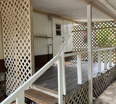 4th image of 212 DAWN Avenue