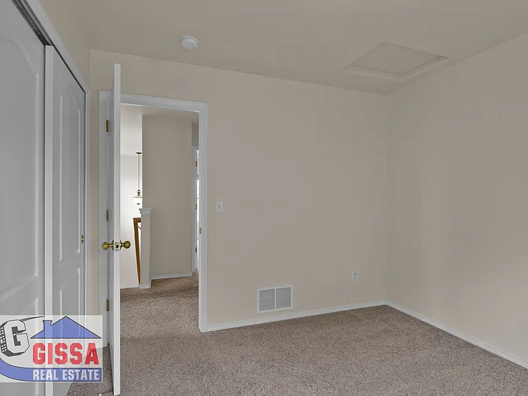 5532 Mountain Garland Dr — Photo 29