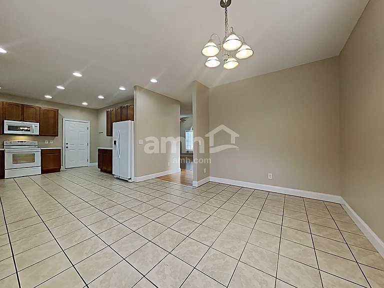 8123 Chestnut Hill Ln — Photo 6