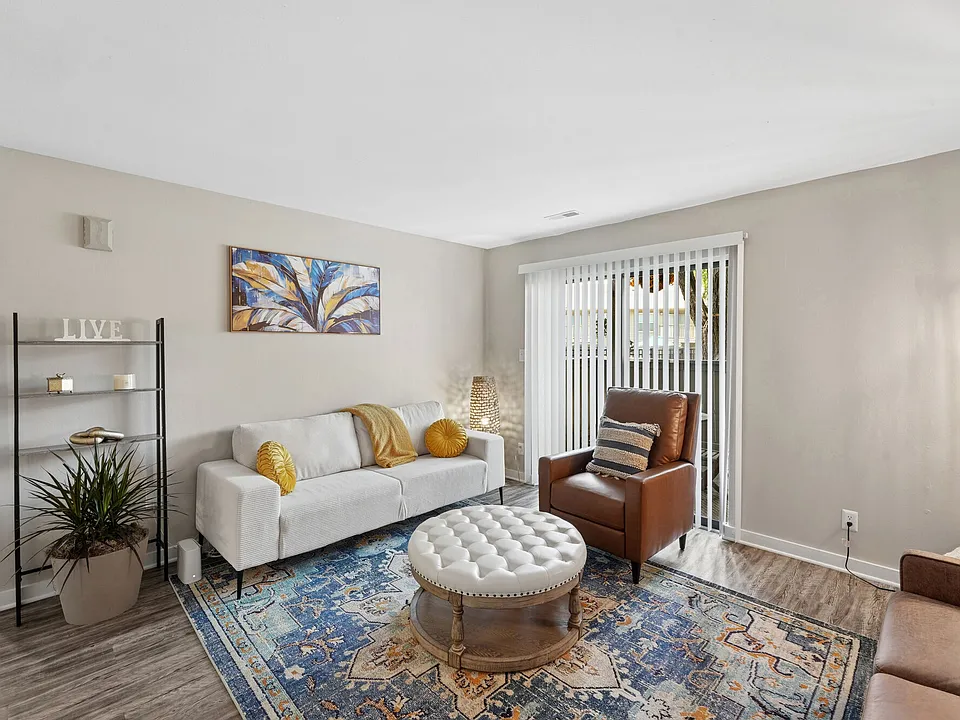 Sun River Village apartments community photo