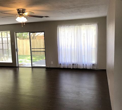 New wood plank laminate 