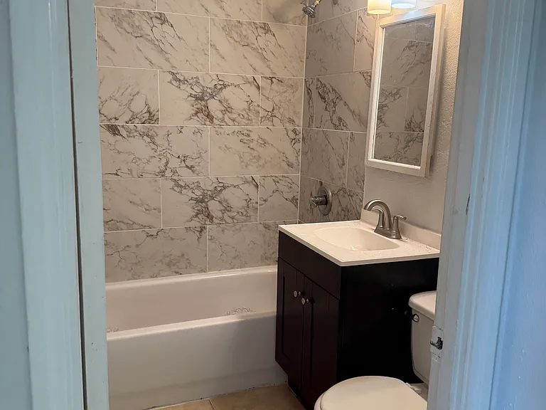 3712 Columbia St — Photo 13