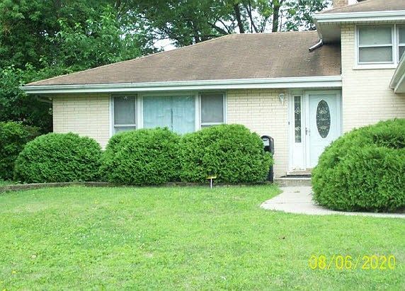 2nd image of 16920 Ingleside Ave