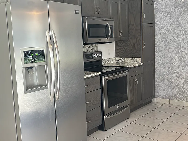 819 E 13th Ave — Photo 9