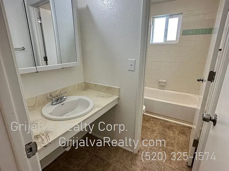 1401 woodland — Photo 9