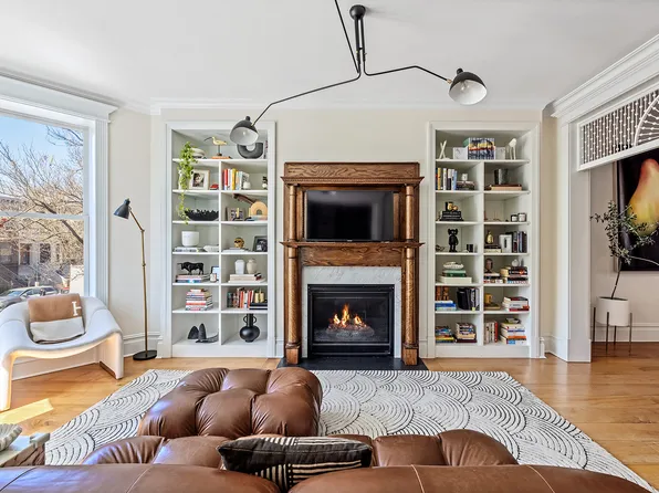 527 9th Street image 1 of 11