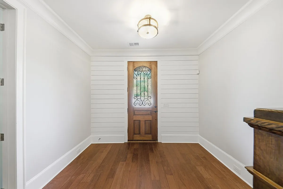 5 bed, 4.5 bath, 3886 sqft, $3,850 — Photo 3