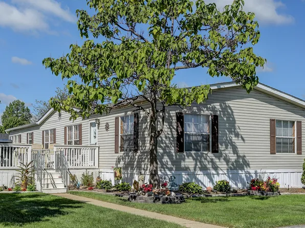 Country Meadows, 3211 Will Carleton Rd, Flat Rock, MI 48134