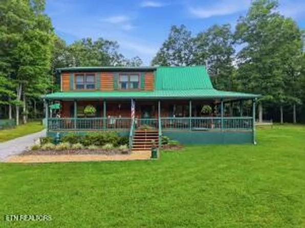 246 Cross Dr, Monterey, TN 38574