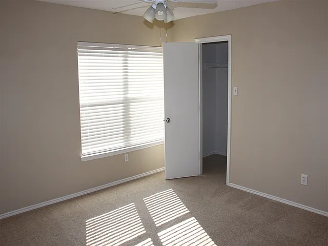 3352 Chapel Wood Ct — Photo 10