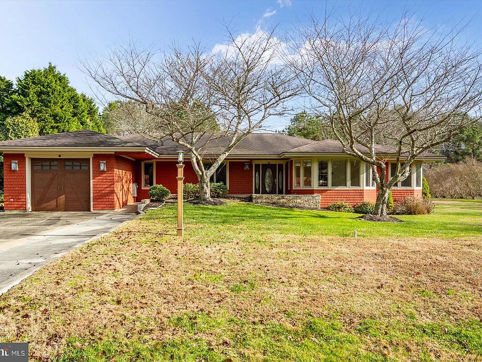 1st image of 8814 Hunting Hound Rd