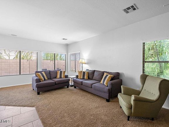 3rd image of 1159 S AMANDES Avenue