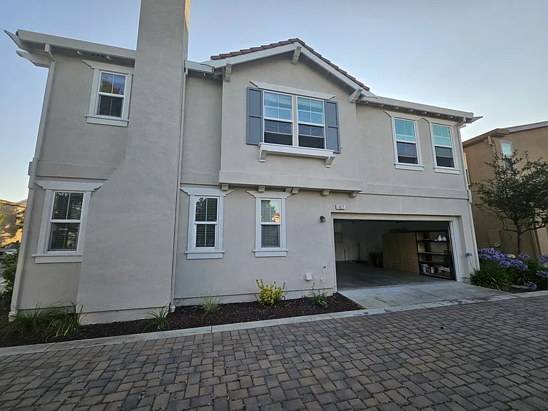 1621 Welford Cir — Photo 2