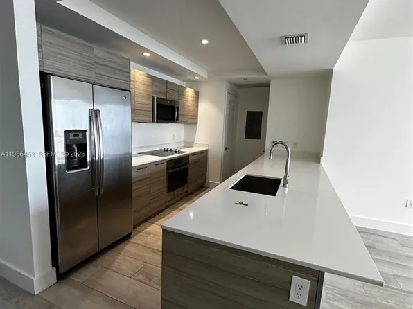 121 NE 34th St #2707, Miami, FL 33137