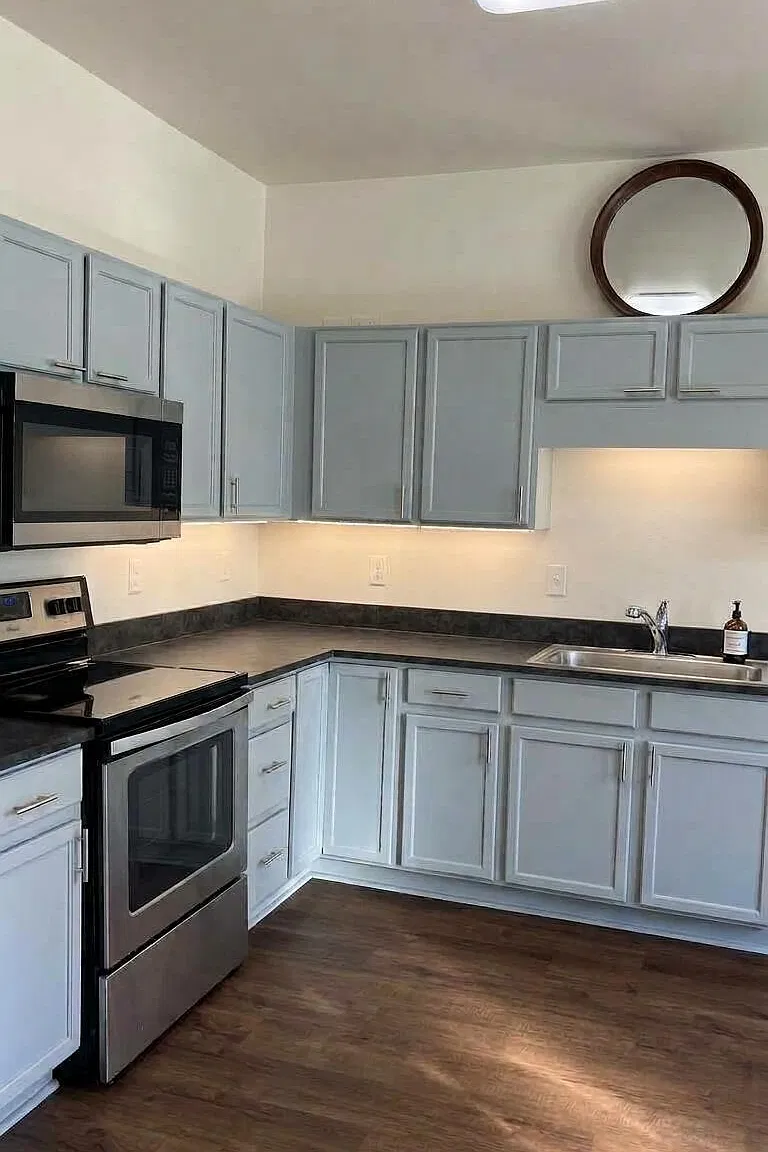 5 bed, 2.5 bath, 1900 sqft, $2,550 — Photo 4