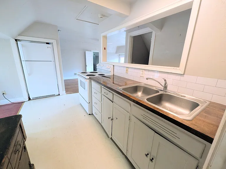 2312 W Pacific Ave #5 — Photo 6