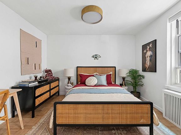 5th image of 30 Monroe Pl APT 1D