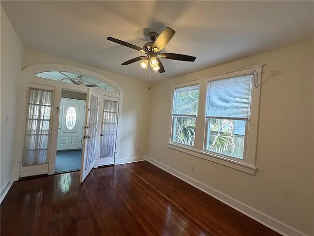 3 bed, 2.0 bath, 1338 sqft, $2,100 — Photo 3