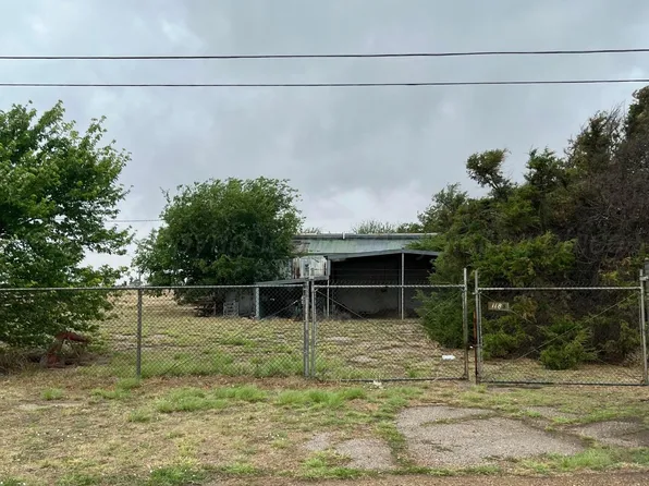 118 Western St, Pampa, TX 79065