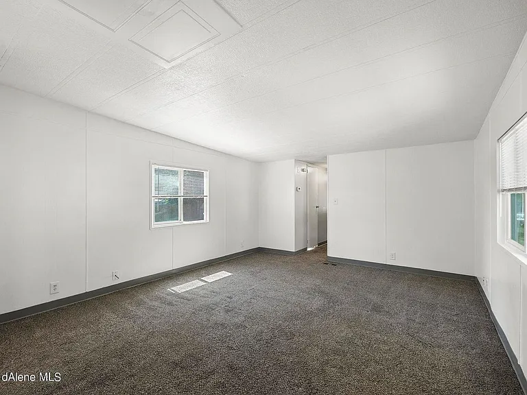 5858 E Colin Dr — Photo 13