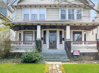 2626 Hampshire Rd, Cleveland, OH 44106