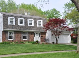 2261 Durham Dr, Wheaton, IL 60189