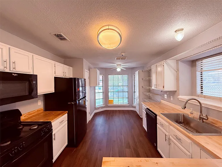12314 Thompkins Dr — Photo 8