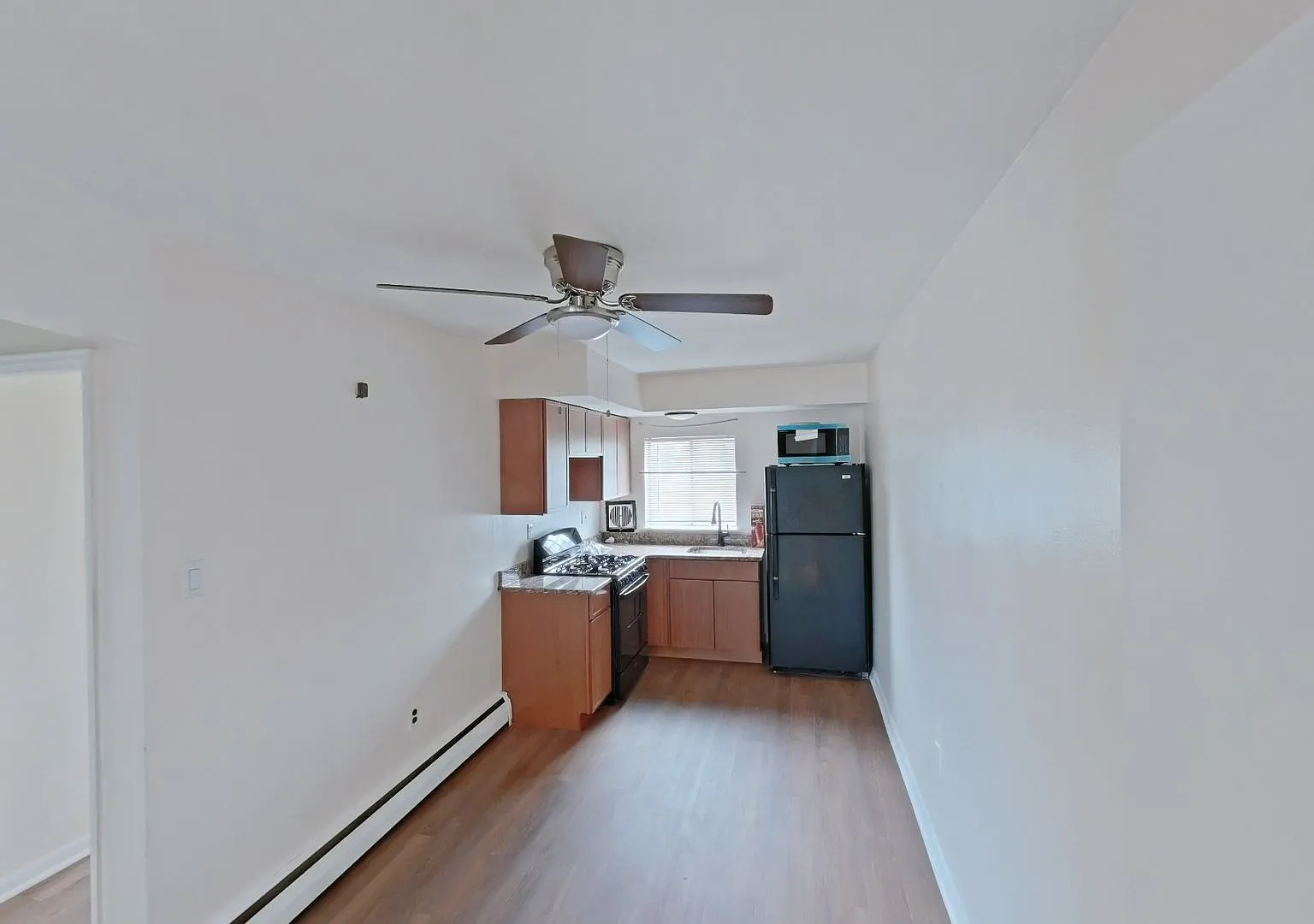 1198 1/2 E Upsal St #C — Photo 2