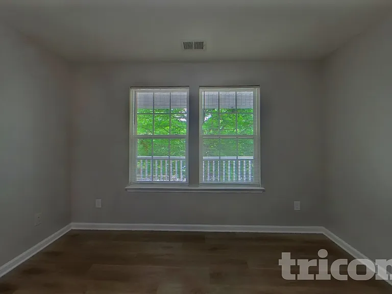 6909 Barefoot Forest Dr — Photo 15