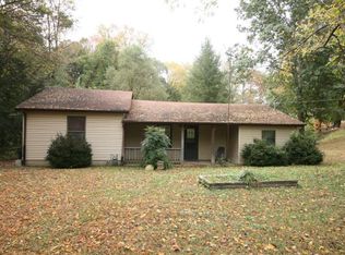 125 Hodges Rd, Cottontown, TN 37048