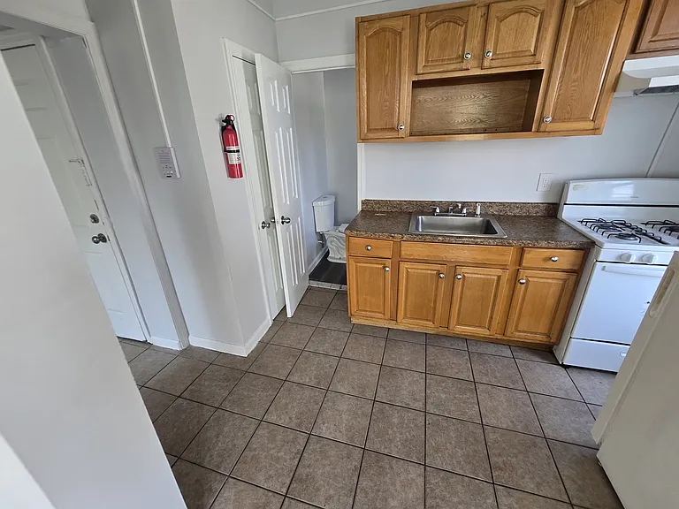 259 Verona Ave #3 — Photo 1