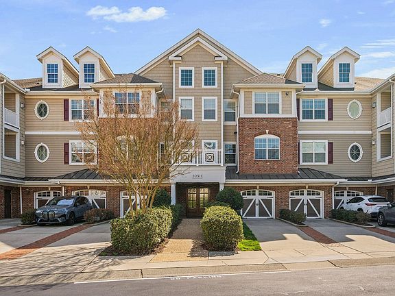 4th image of 10511 Rosegate Ct Unit 305