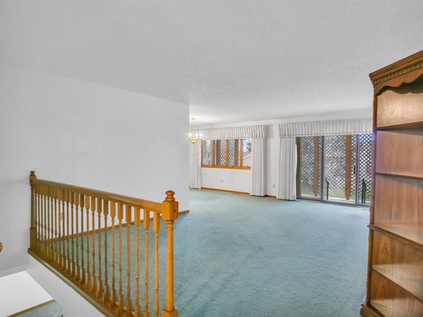4610 Pony Express Rd, Kearney, NE 68847