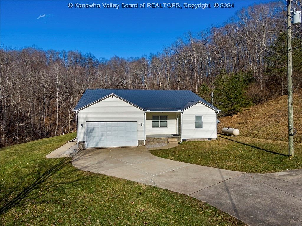 95 Pearl Rd, Alum Creek, WV 25003 Zillow