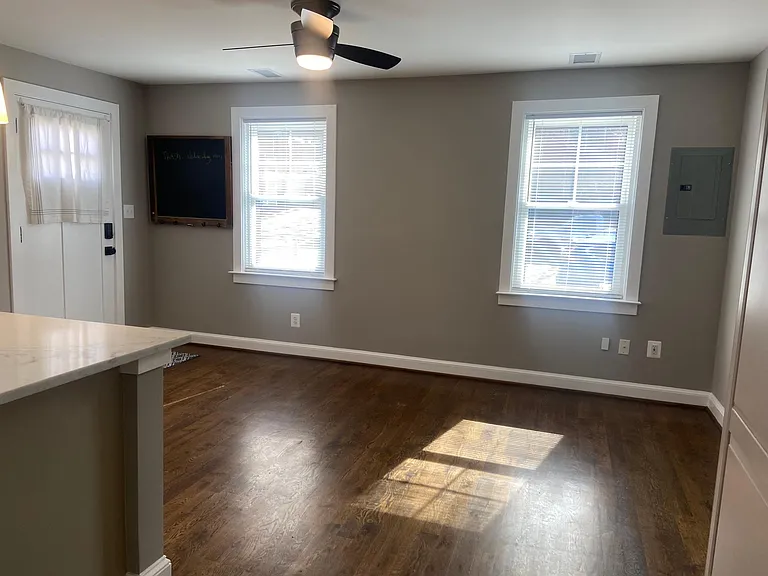 110-5 E Reed Ave — Photo 16