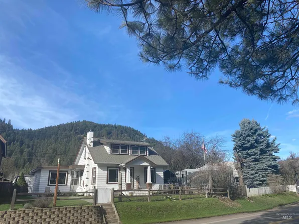 847 Riverside Ave, Orofino, ID 83544